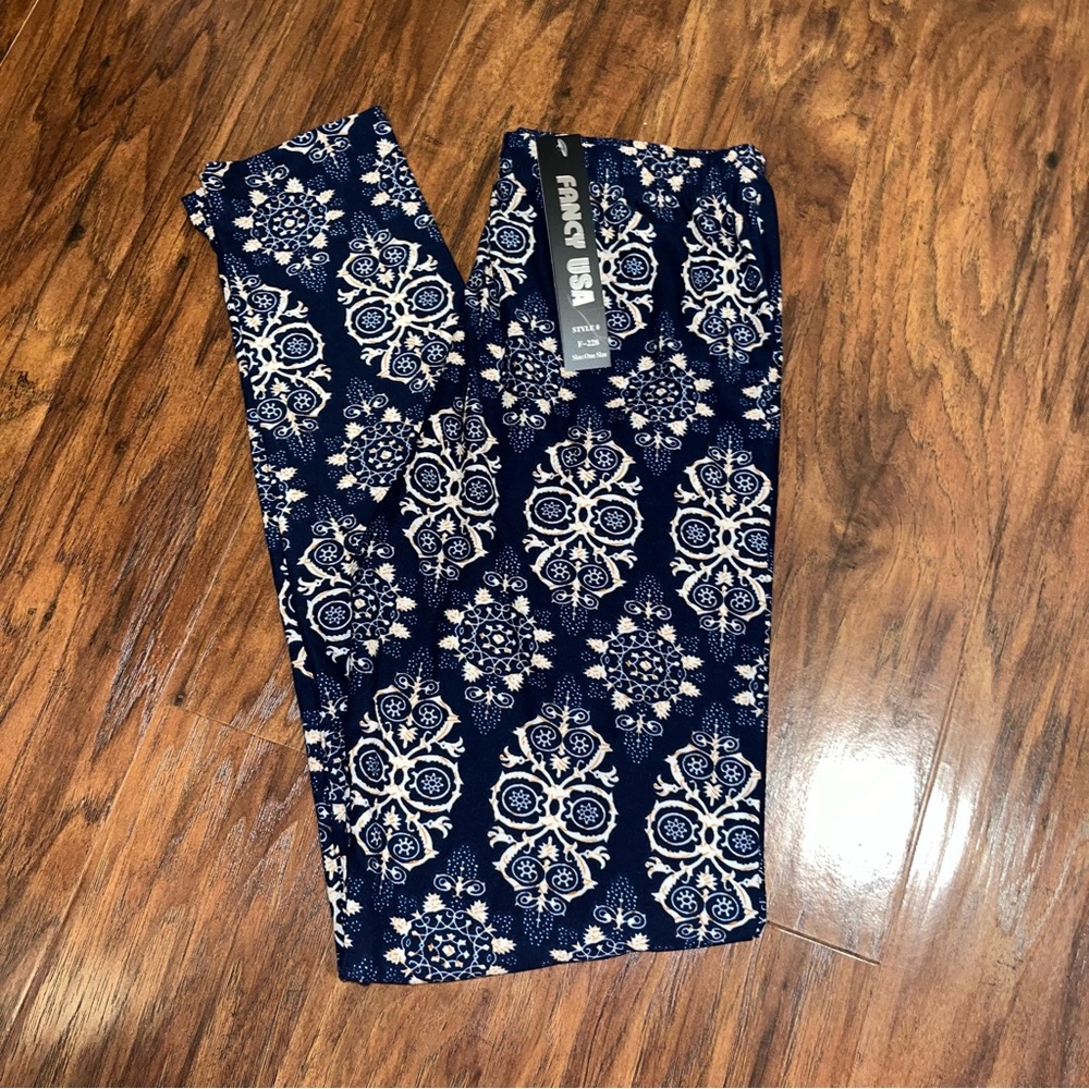 Blue Buttery Soft Leggings for Everyday Comfort
